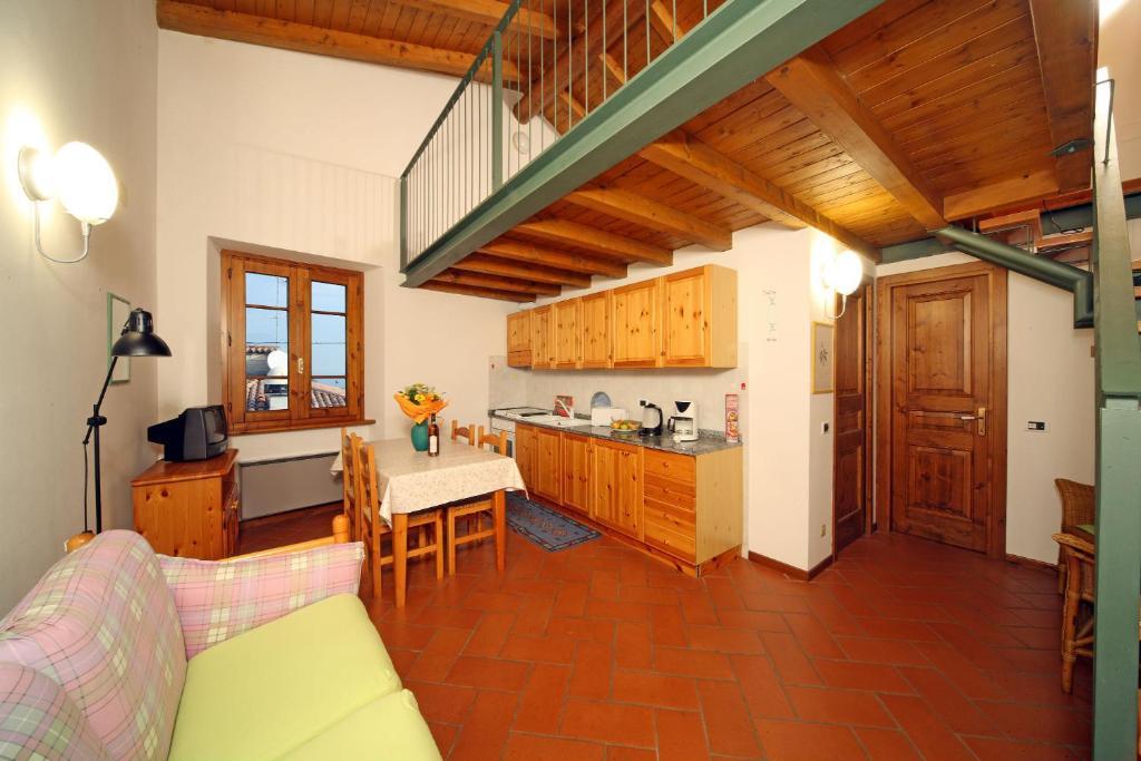 Agriturismo La Breda Guest House San Felice del Benaco Exterior foto